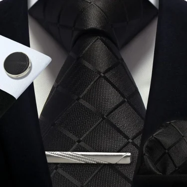 Luxury 8CM Men Silk Necktie Plaid&Check Ties Pocket Square Cufflink Tie Clip Gift box Set For Man Groom Formal Business Jacquard 3