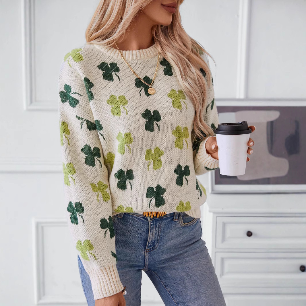Drizzle Clover Jacquard Pullover Women's Sweater - Image 5
