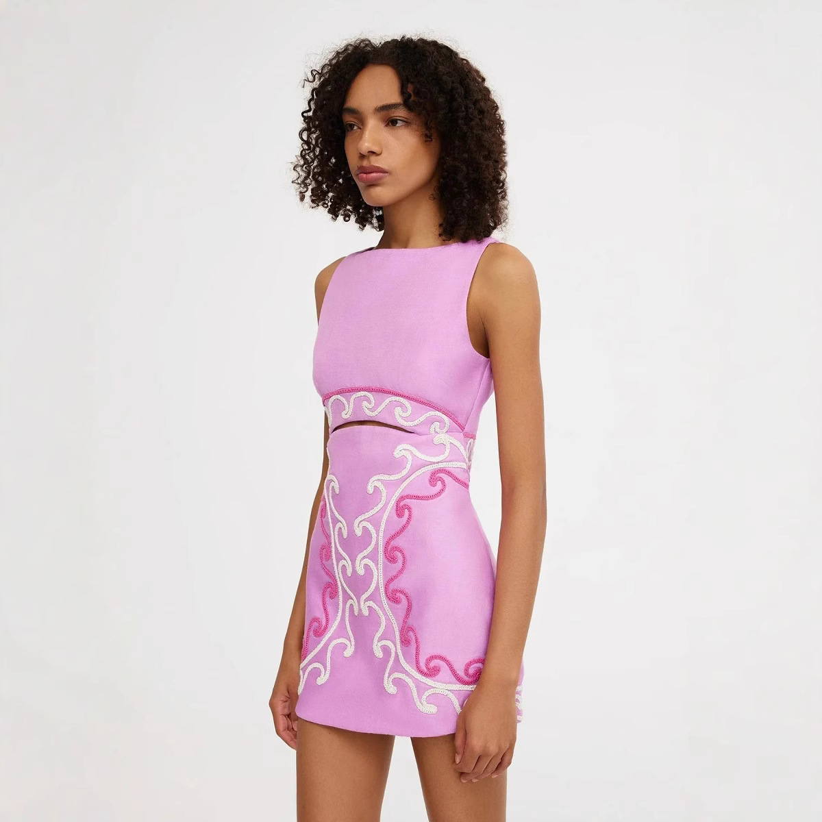 2025 Summer Women's Sleeveless Slim-fit Embroidered Pink Dress - Image 3