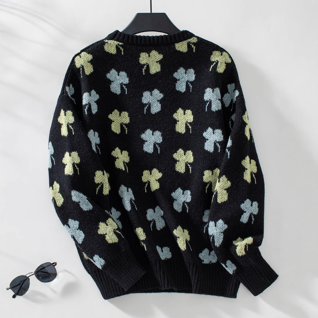 Drizzle Clover Jacquard Pullover Women's Sweater - Image 2